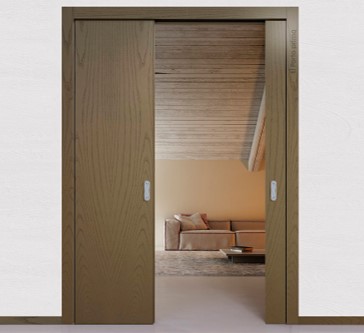 Одностворчатые межкомнатные дверь пеналы могут быть установлены двумя способами: